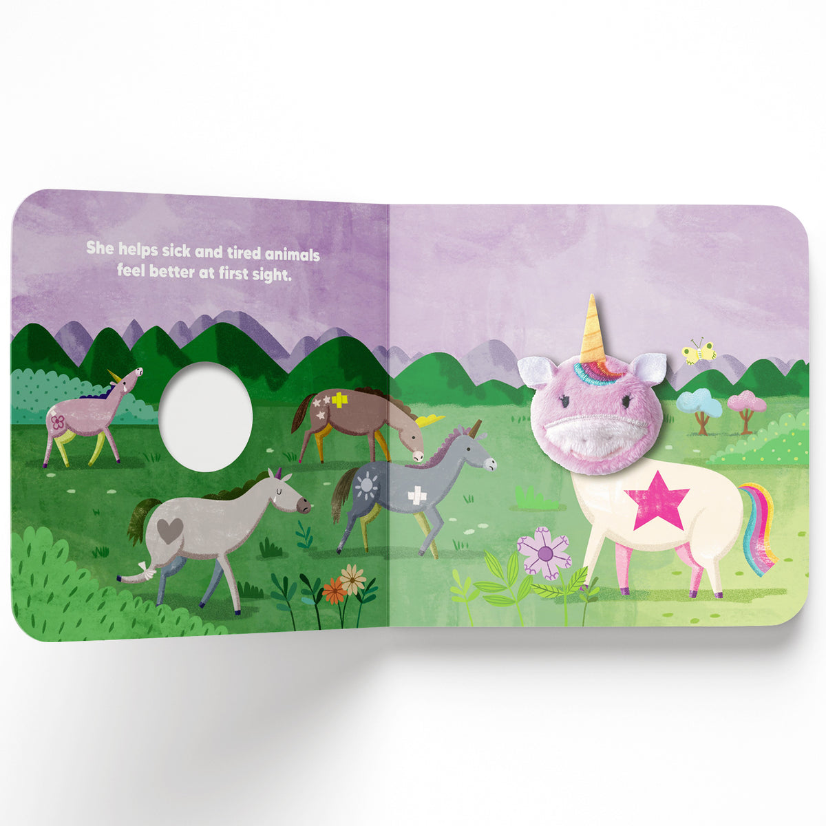 Finger Puppet Book - Magical Unicorn Puppet as She Uses Her Magical Power to Help Others