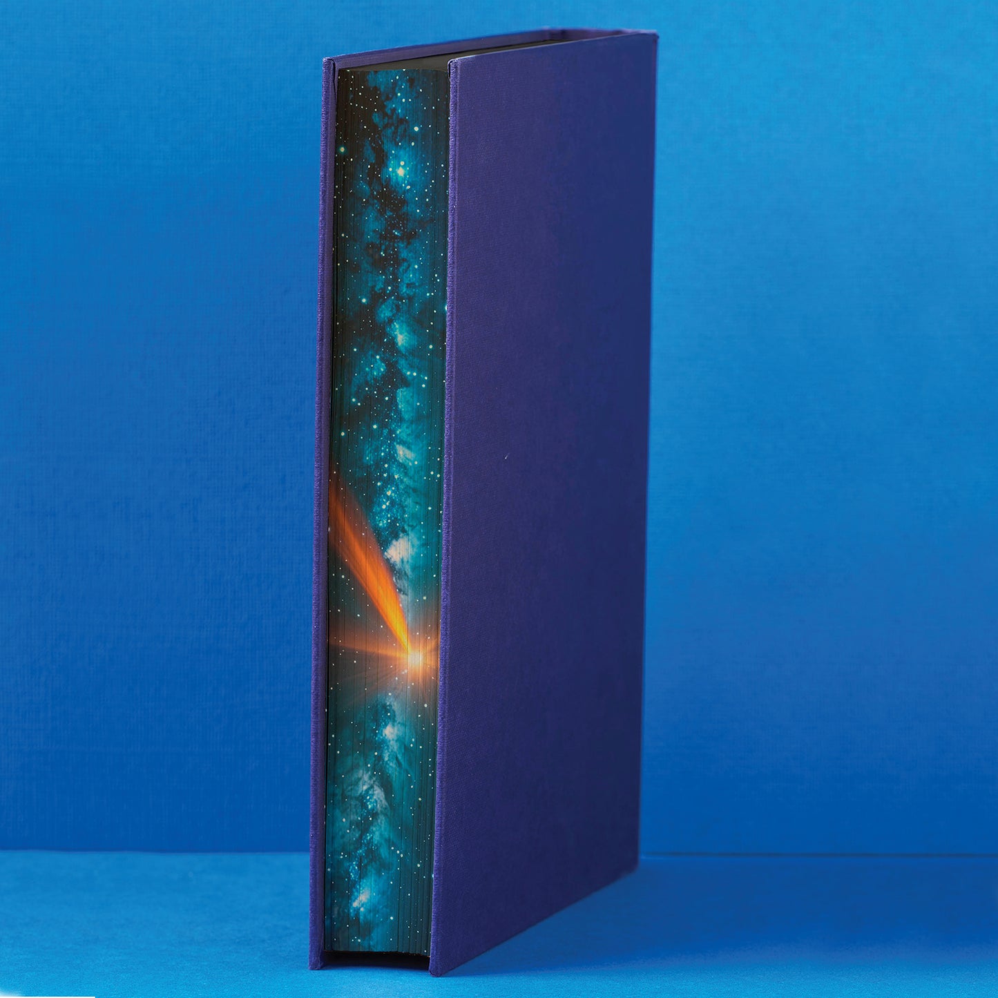 Book Stenciling Kit | Book Stenciling Kit | Stencil Art Kit for Kids | DIY Book Decoration Kit | Creative Stencils for Journaling | Craft Kit with Markers and Stencils | Reusable Stencil Set for Drawing | Art Supplies for Kids and Adults